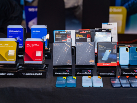 KỸ NIỆM 20 NĂM - LAPTOP MSI