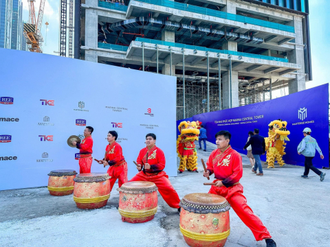 LỄ CẤT NÓC MARINA CENTRAL TOWER