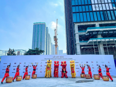 LỄ CẤT NÓC MARINA CENTRAL TOWER