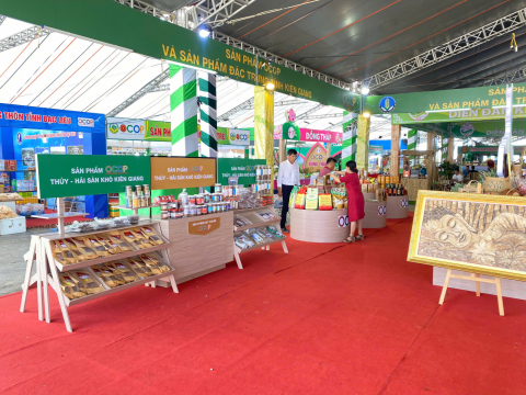 HỘI CHỢ -  DIỄN ĐÀN KẾT NỐI SẢN PHẨM OCOP VÙNG ĐBSCL 2024